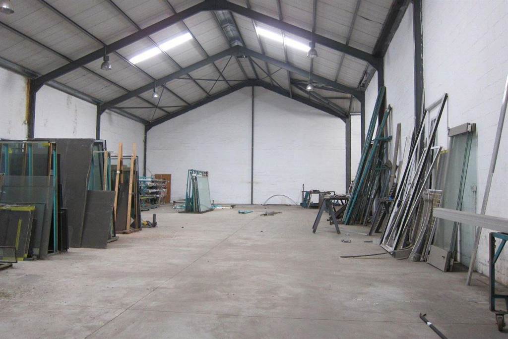 753  m² Industrial space in Retreat photo number 8