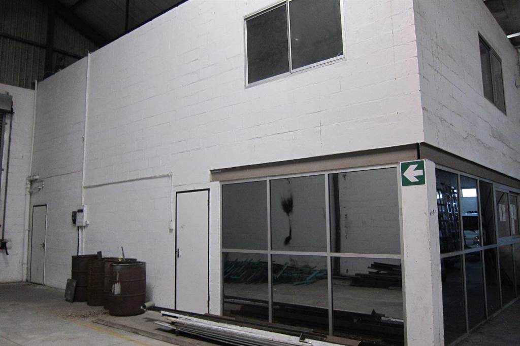 753  m² Industrial space in Retreat photo number 19