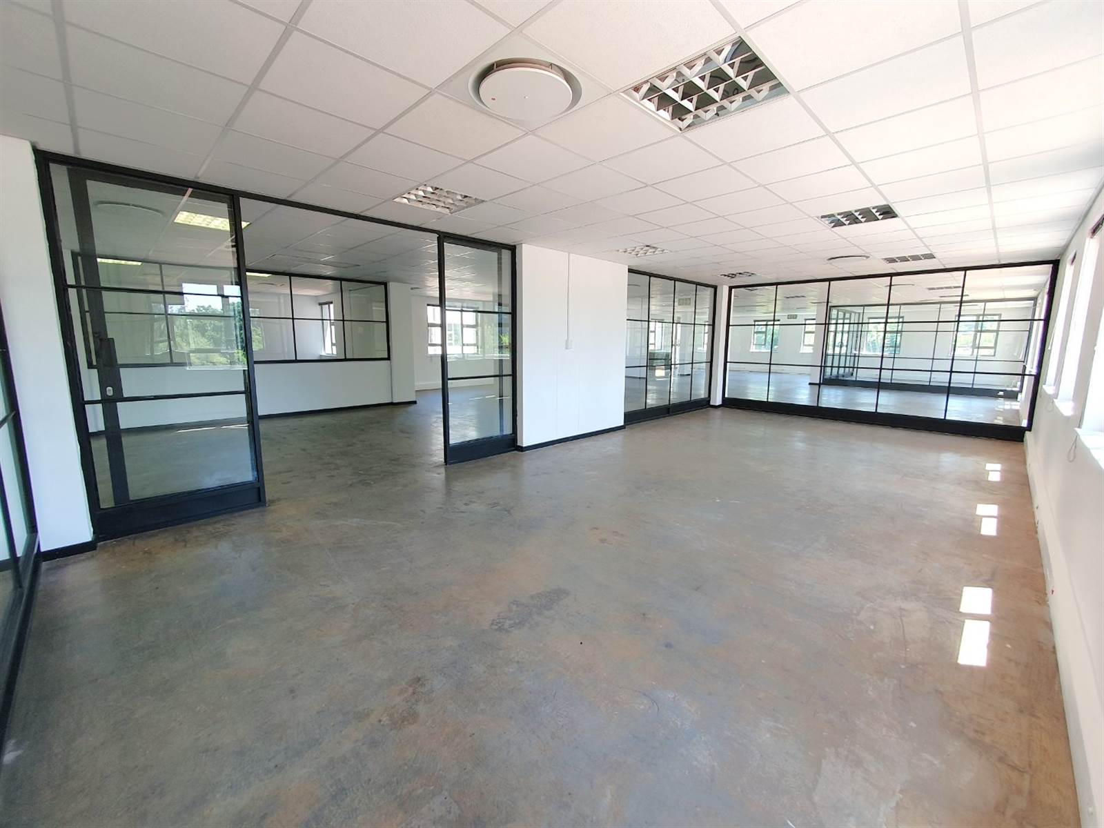 428  m² Commercial space in Bryanston photo number 1