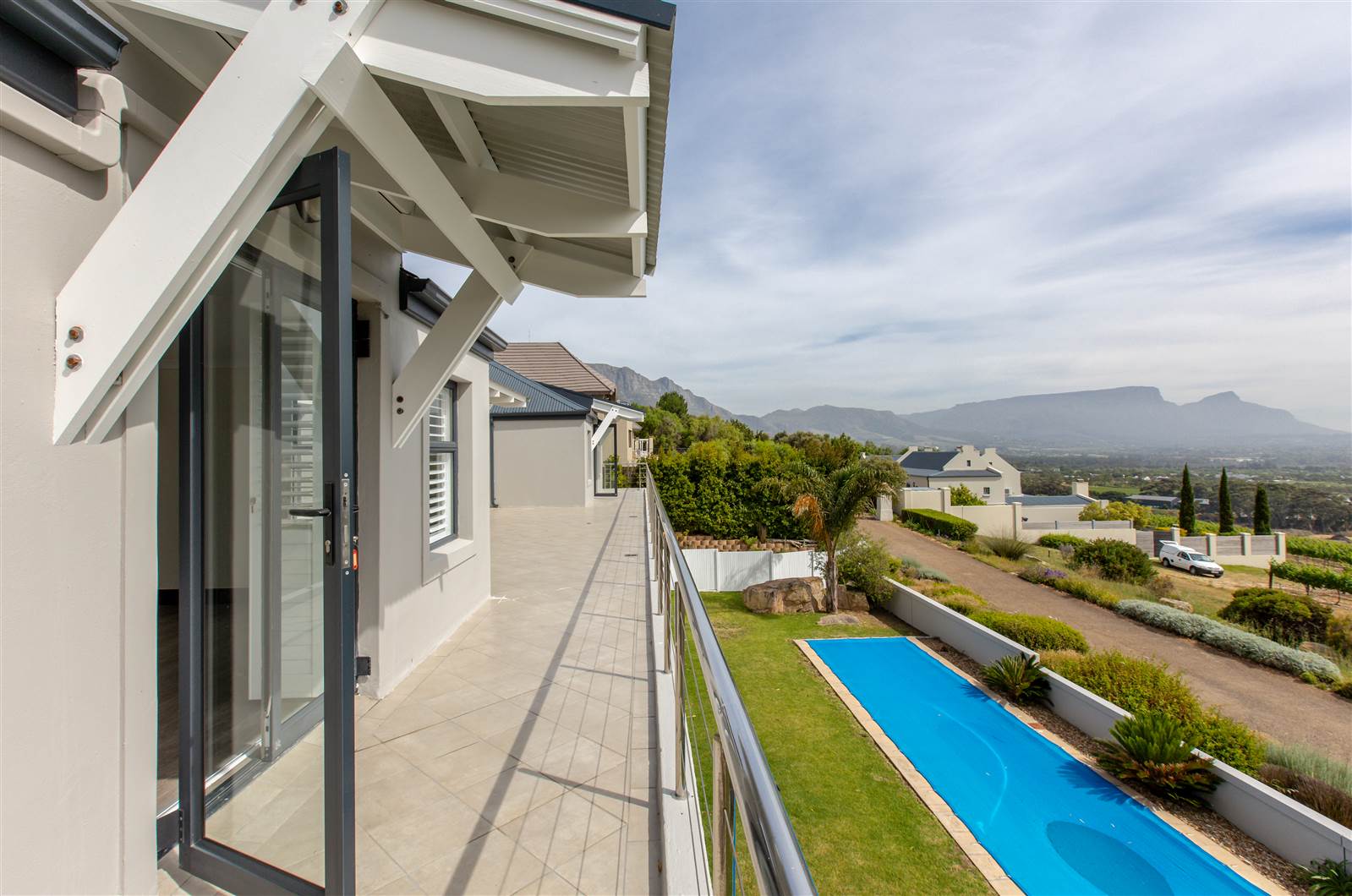 4 Bed House in Steenberg photo number 18