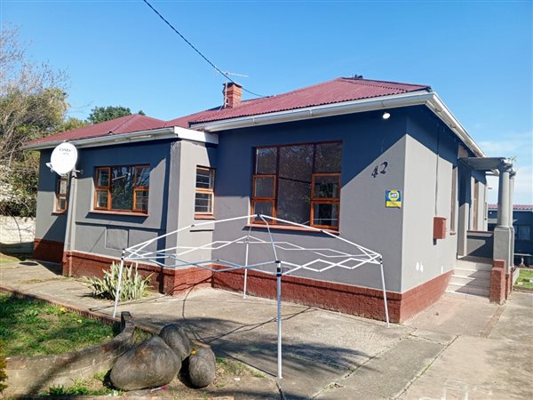 3 Bedroom House 3 Bedroom House
