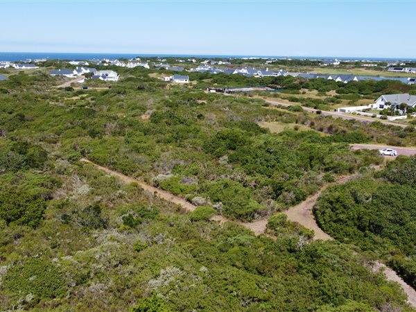 1770 m² Land available in St Francis Links