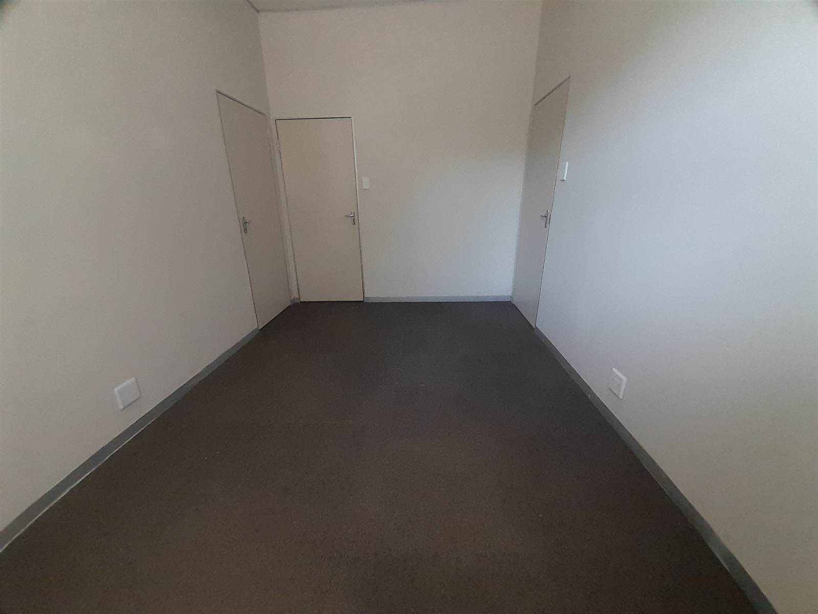 14  m² Commercial space in Athlone photo number 5