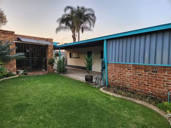 3 Bedroom House 3 Bedroom House