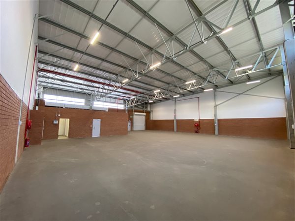 495  m² Industrial space