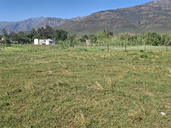 655 m² Land