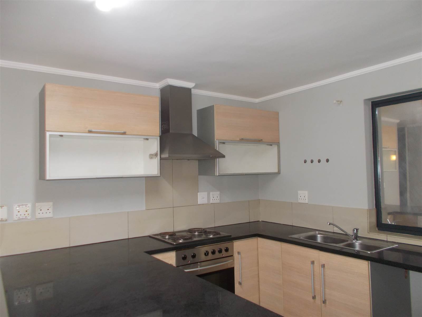 2 Bed Apartment in Gansbaai and surrounds photo number 8