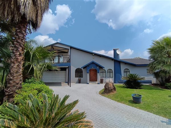 3 Bedroom House 3 Bedroom House