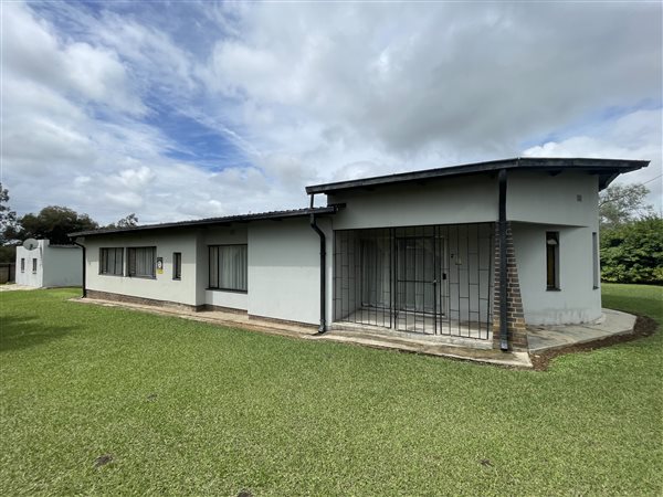 4 Bedroom House 4 Bedroom House