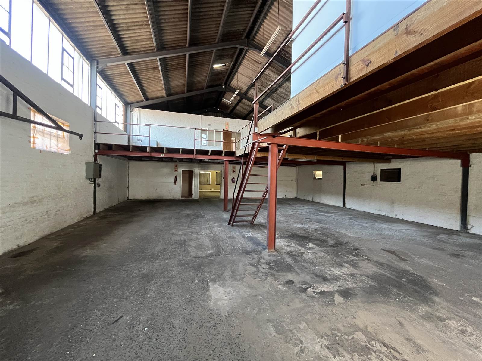330  m² Industrial space in Beaconvale photo number 4