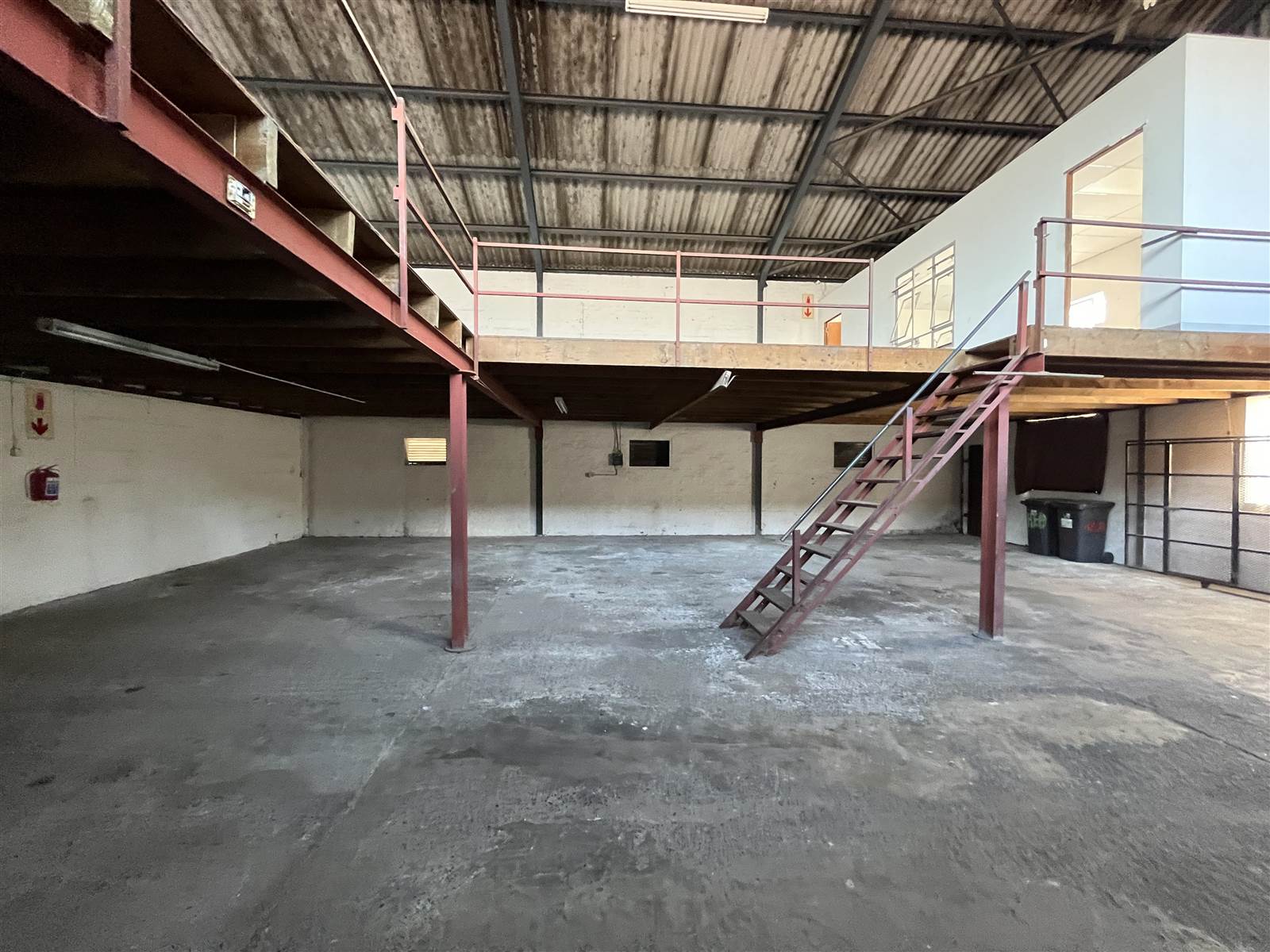 330  m² Industrial space in Beaconvale photo number 5