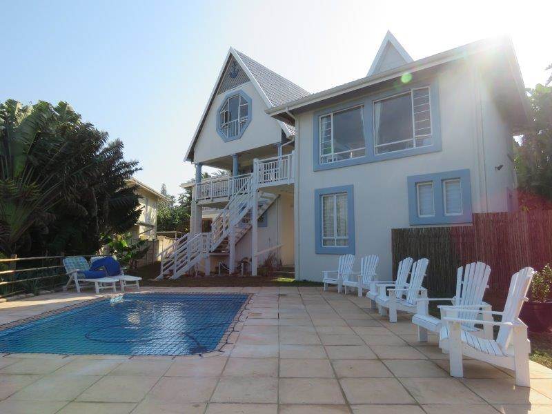 6 Bed House in Port Shepstone photo number 2