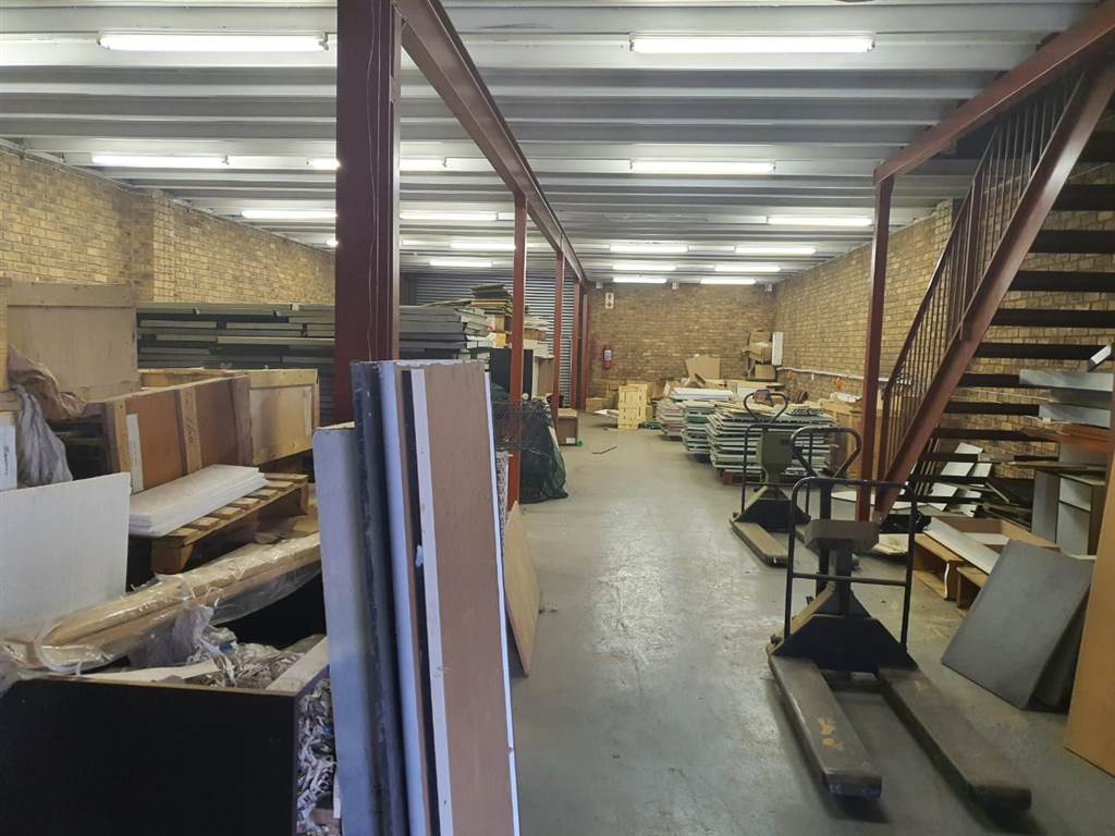 272  m² Commercial space in Waltloo photo number 16