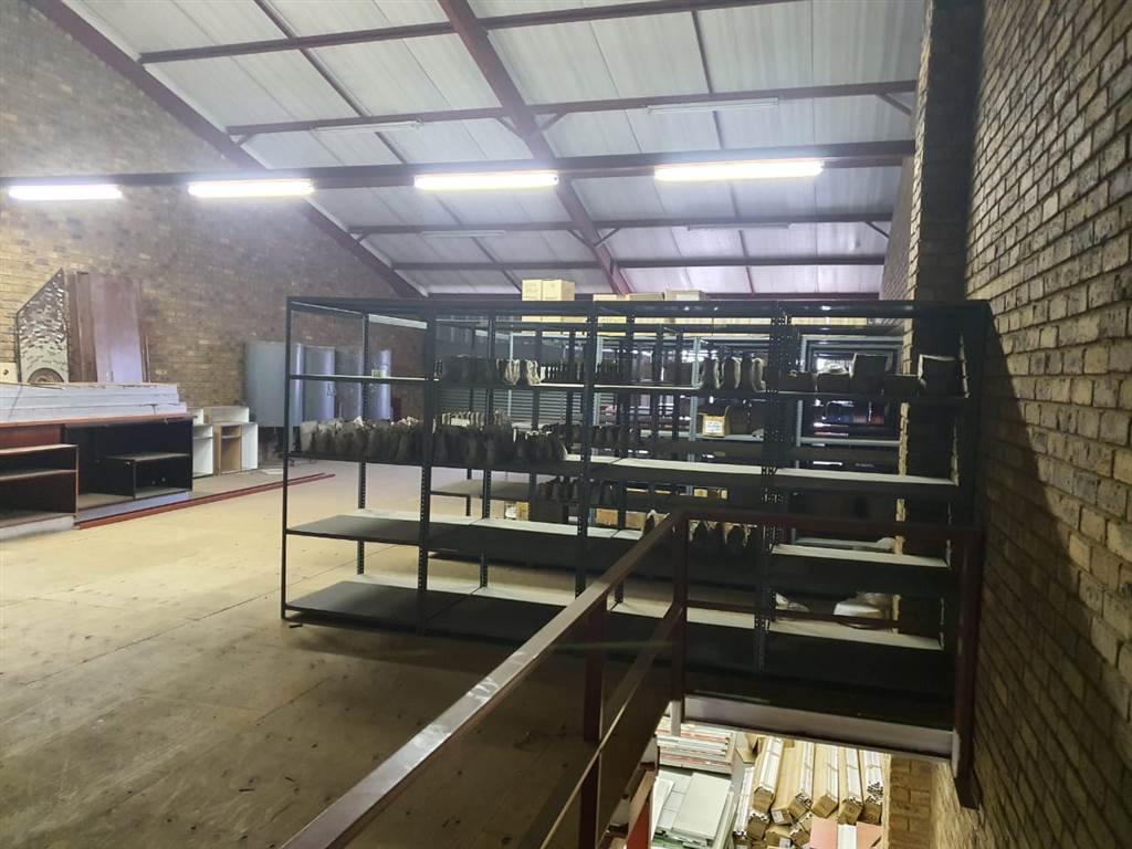 272  m² Commercial space in Waltloo photo number 15