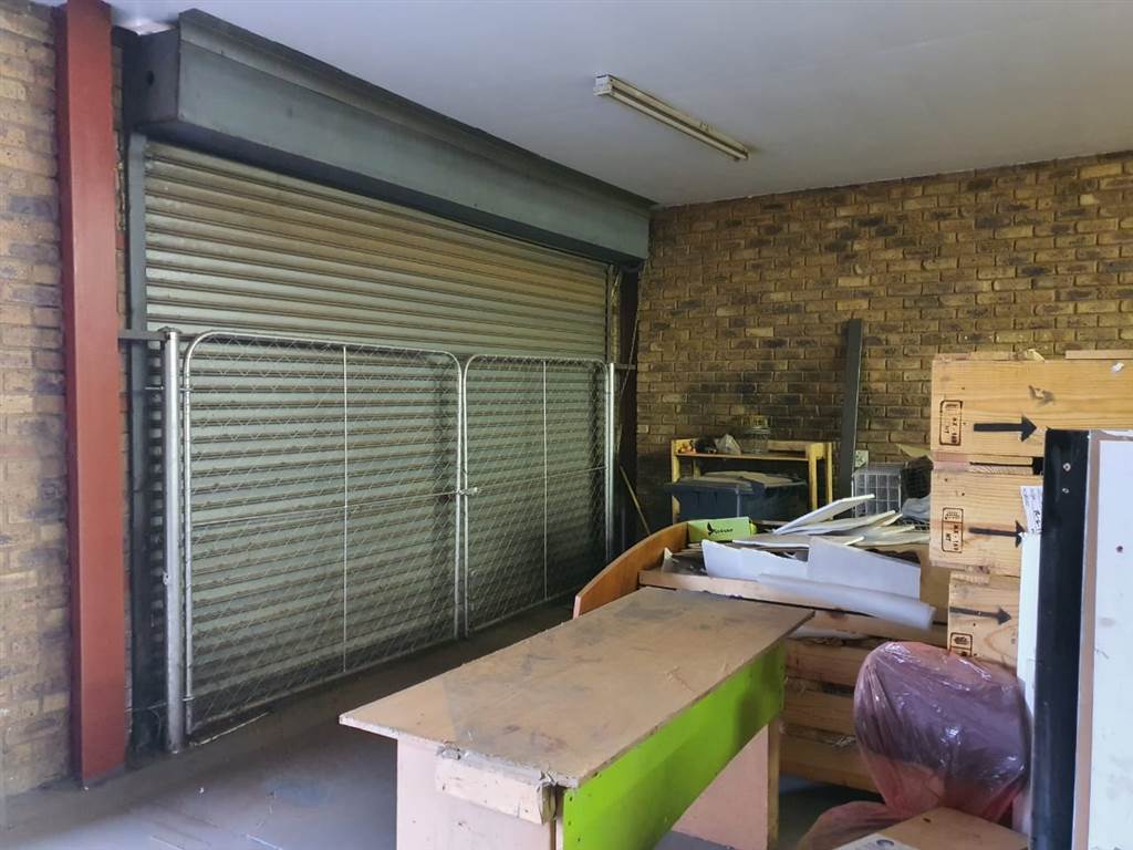 272  m² Commercial space in Waltloo photo number 17