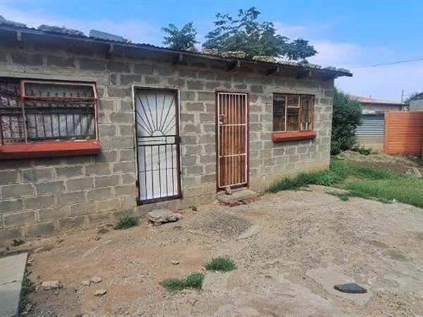 13 Bedroom House 13 Bedroom House