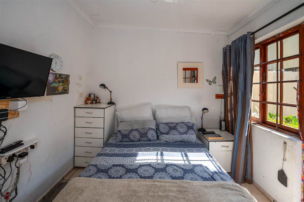 3 Bed House in Edgemead photo number 23