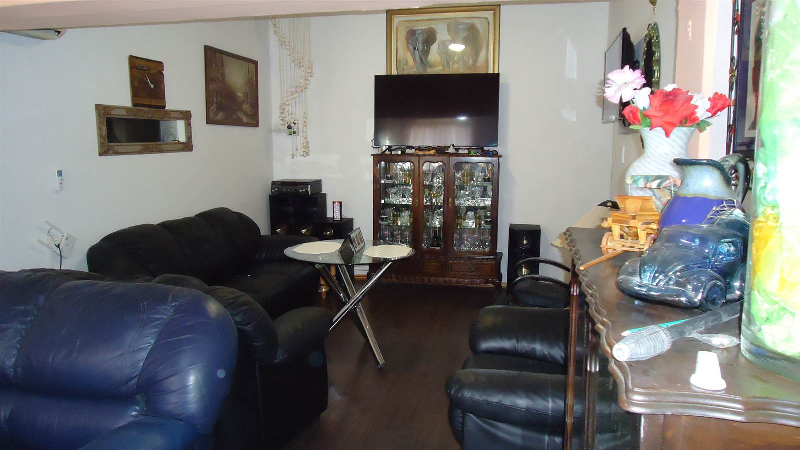3 Bed House in Macassar photo number 5