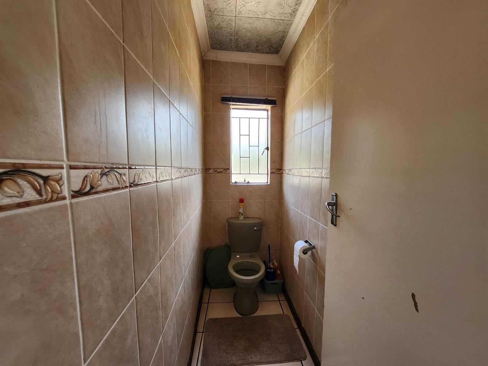 2 Bed House in Tlhabane photo number 9