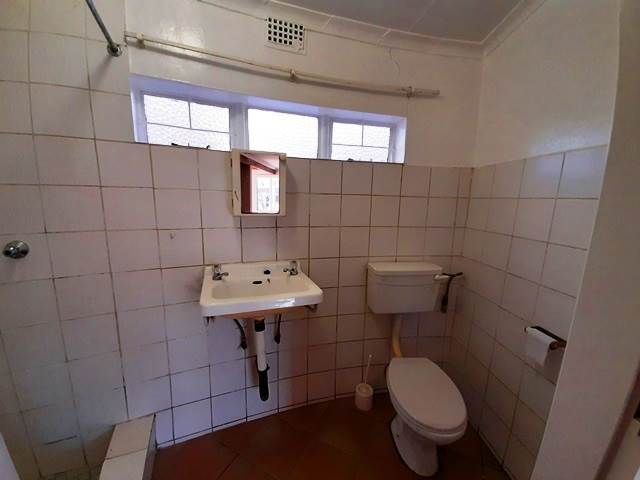 1 Bed House in Hartbeespoort Dam photo number 10