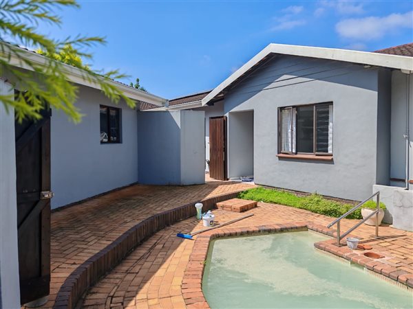 3 Bedroom Simplex 3 Bedroom Simplex