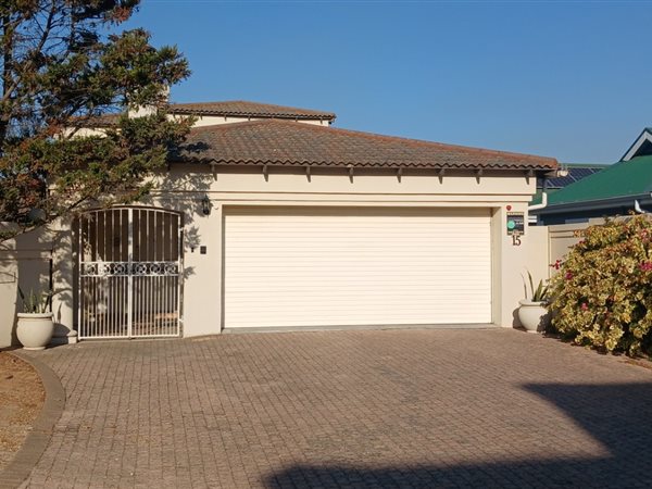1 Bedroom Flat 1 Bedroom Flat