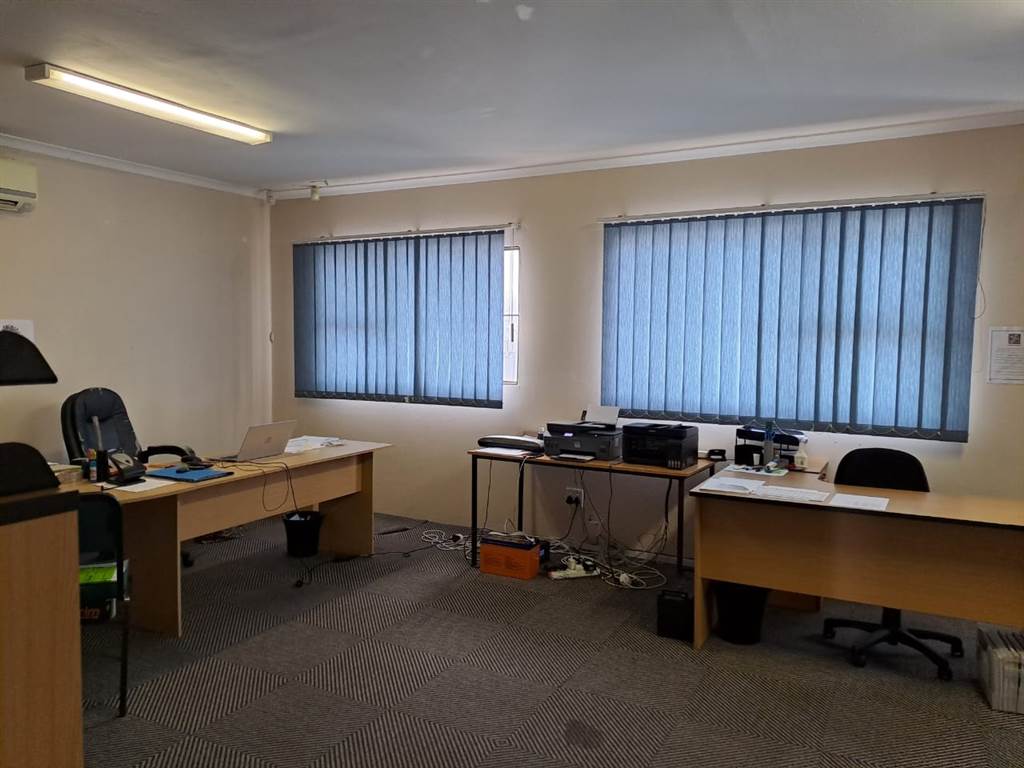 120  m² Office Space in Durban North photo number 1