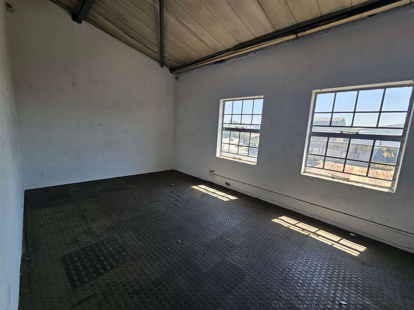 237  m² Industrial space in Wadeville photo number 13