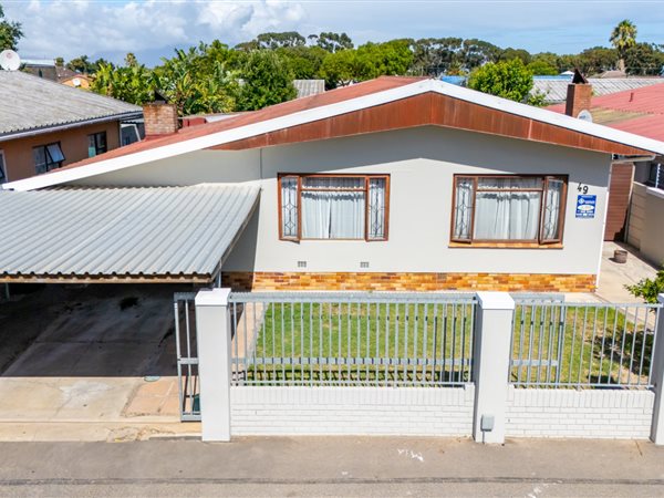 4 Bed House in Parow Valley