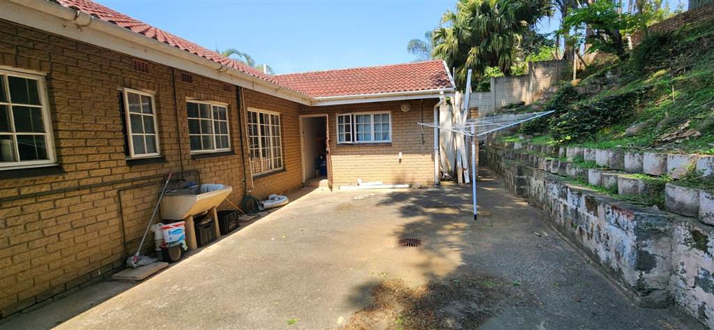 3 Bed House in Durban North photo number 6