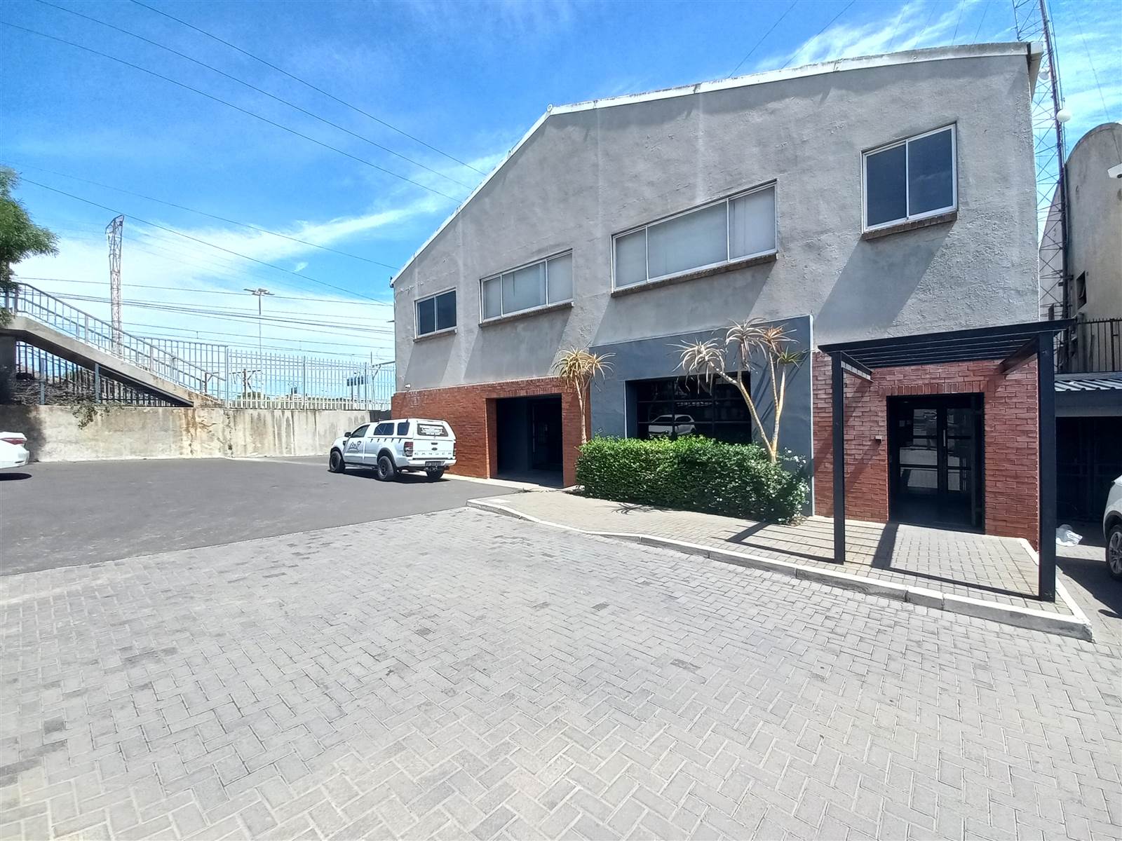 720  m² Commercial space in Maitland photo number 2