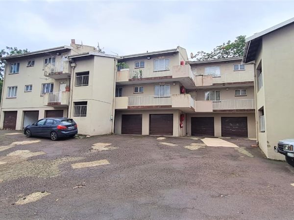 2 Bed Flat in Kenville