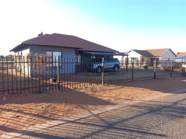 3 Bedroom House 3 Bedroom House