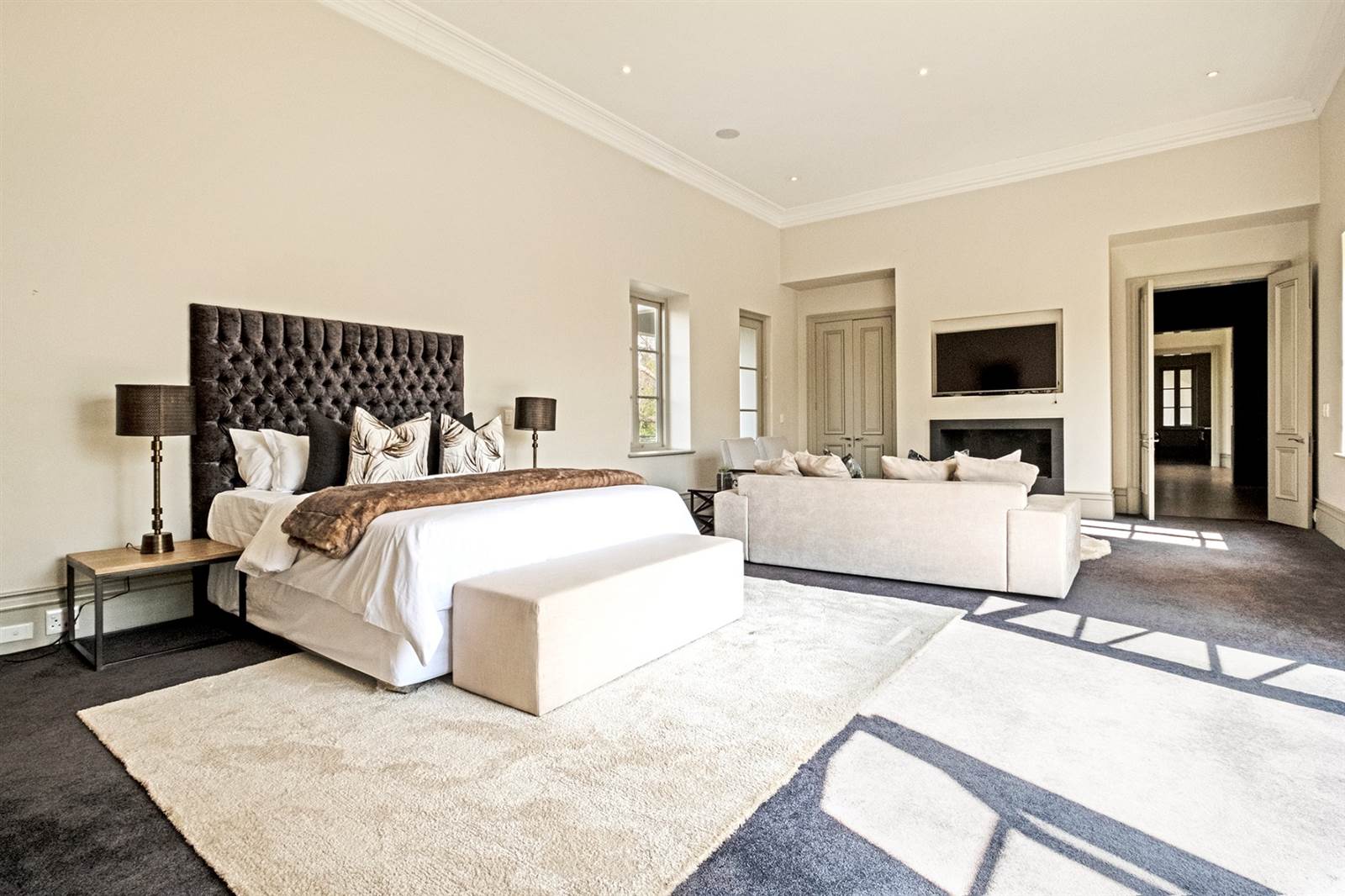 6 Bed House in Bryanston photo number 20