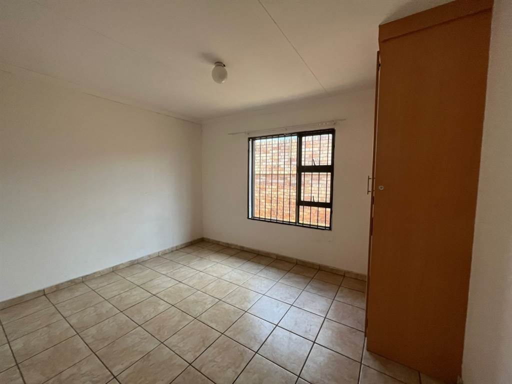 3 Bed House in Pretoria West photo number 12