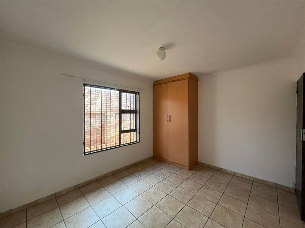 3 Bed House in Pretoria West photo number 14