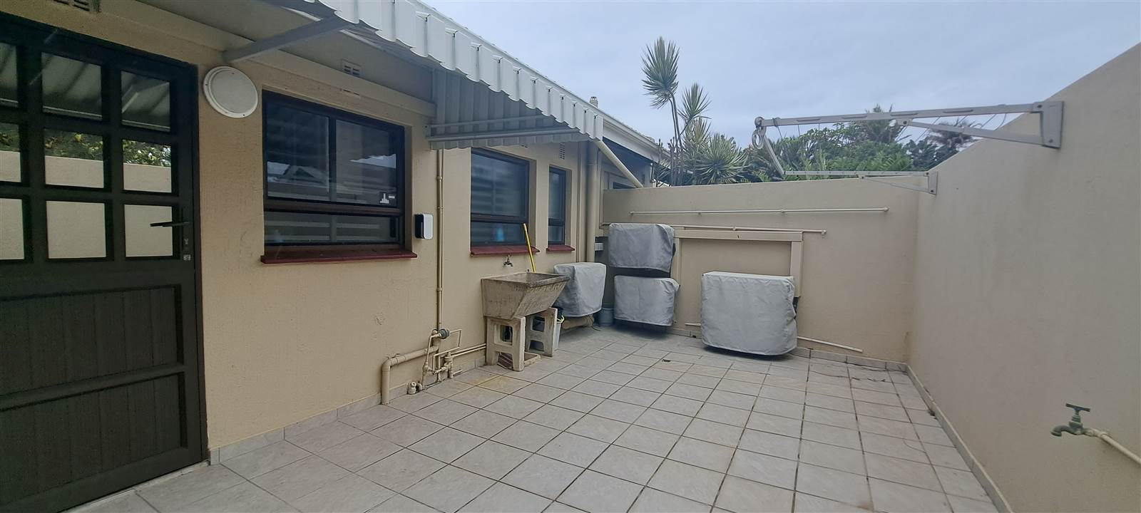 3 Bed Townhouse in Scottburgh South photo number 22