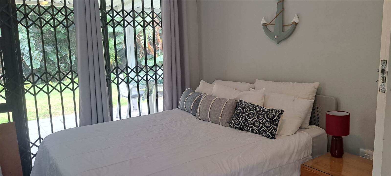 3 Bed Townhouse in Scottburgh South photo number 10