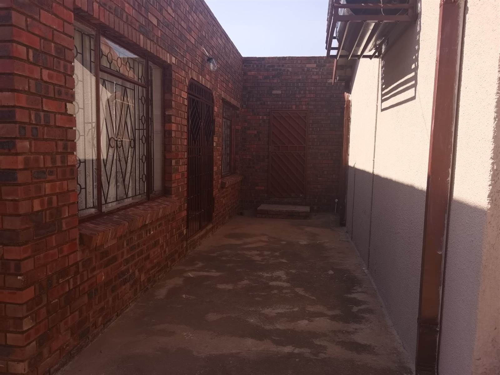 4 Bed House in Soshanguve photo number 8