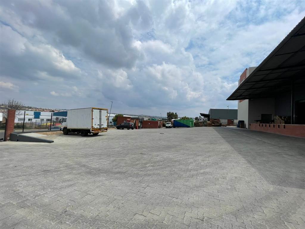 3234  m² Industrial space in Roodepoort Central photo number 8