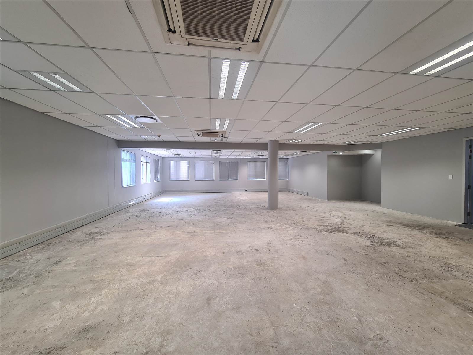 441  m² Commercial space in Longmeadow photo number 11