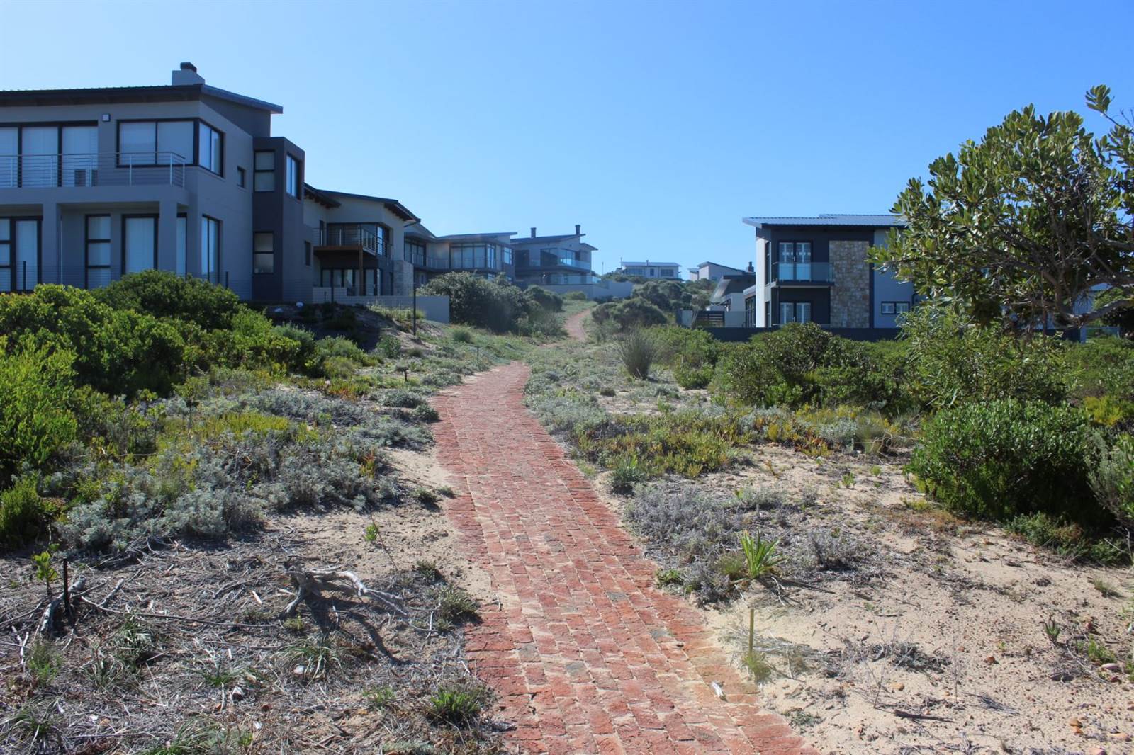 502 m² Land available in Stilbaai photo number 3