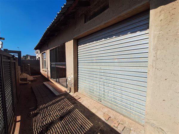 3 Bedroom House 3 Bedroom House