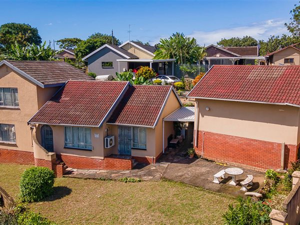 3 Bedroom House 3 Bedroom House