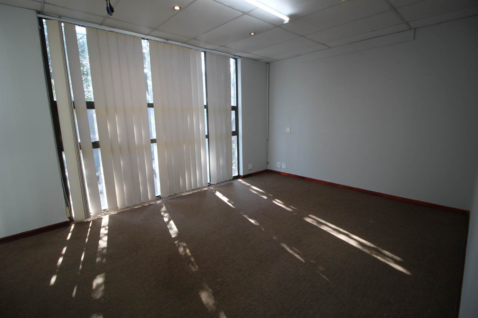 132  m² Commercial space in Bedfordview photo number 9