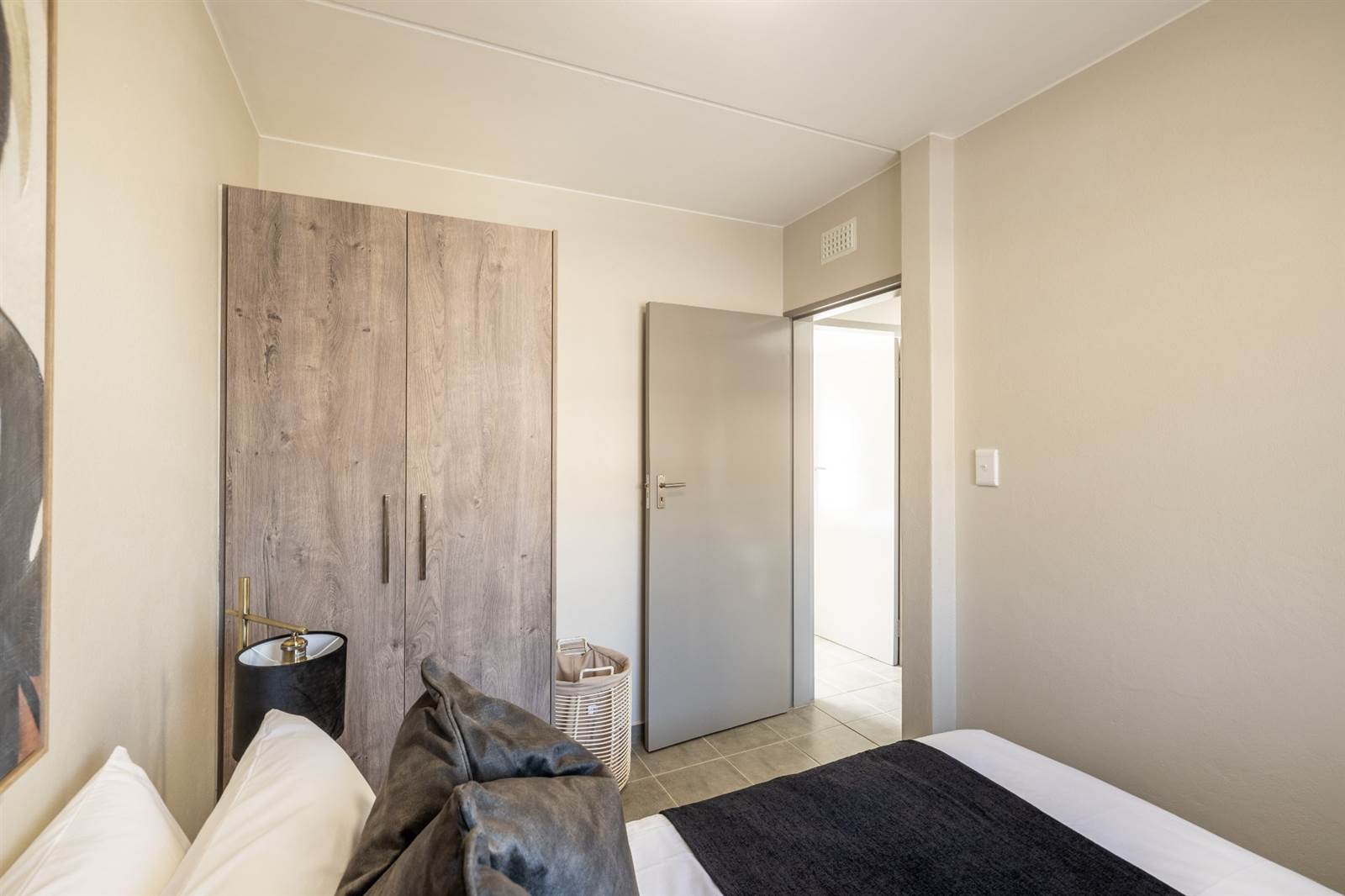 2 Bed Apartment in Pretoria Central photo number 9