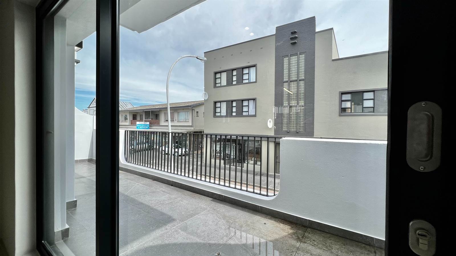2 Bed Apartment in Somerset West Central photo number 20
