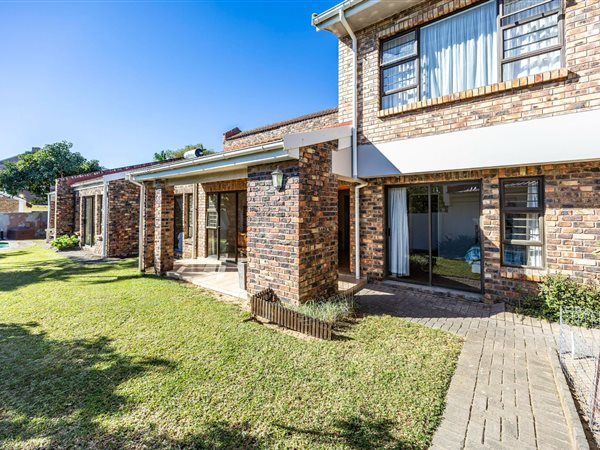 4 Bedroom House 4 Bedroom House