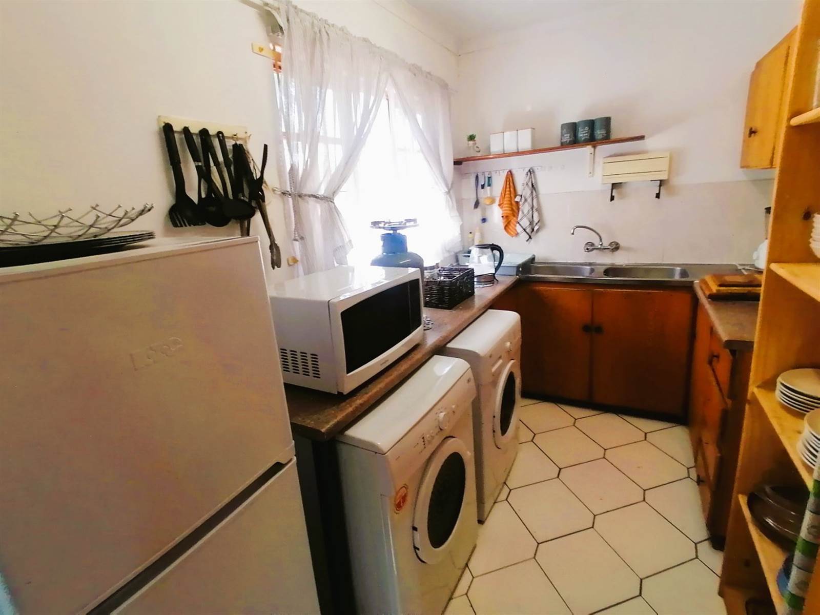 2 Bed Townhouse in Uitsig photo number 9
