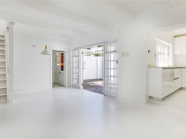 2 Bed House in Green Point